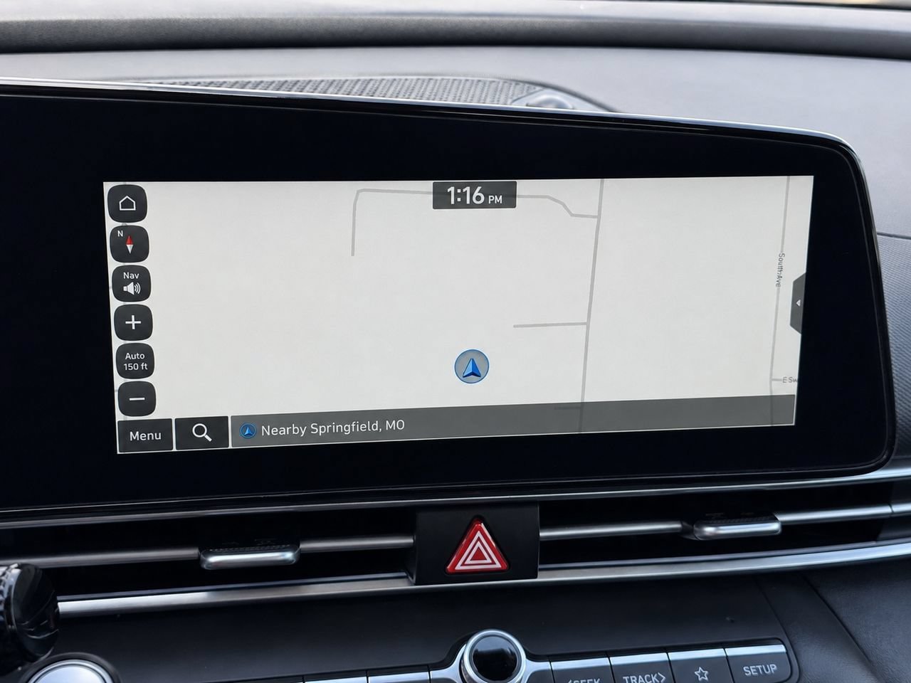 Used 2024 Hyundai Elantra SEL FWD image 17
