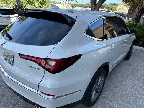 Used 2024 Acura MDX FWD image 3