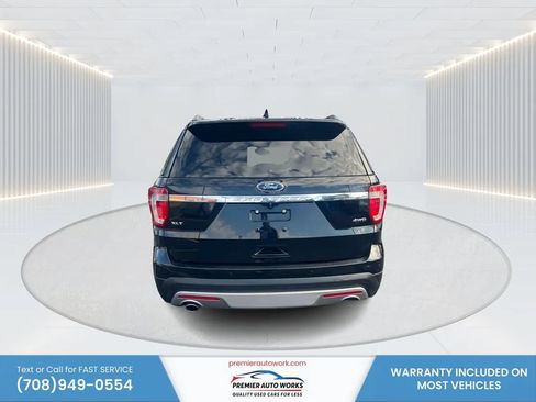 Used 2017 Ford Explorer XLT w/ Equipment Group 202A AWD/4WD image 5