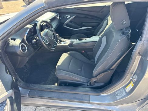 Used 2020 Chevrolet Camaro LT RWD image 18
