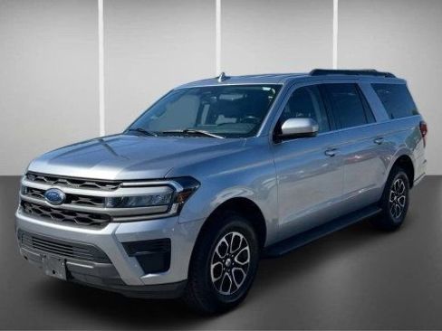 Used 2024 Ford Expedition Max XLT AWD/4WD image 13