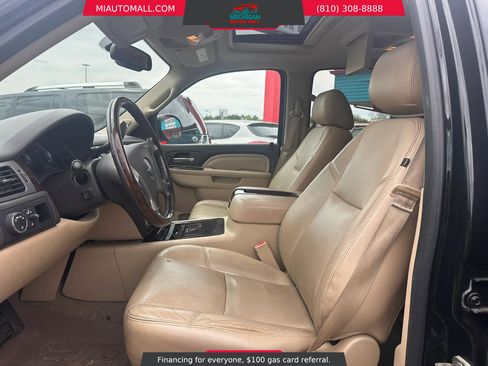 Used 2014 GMC Yukon XL Denali AWD/4WD image 9