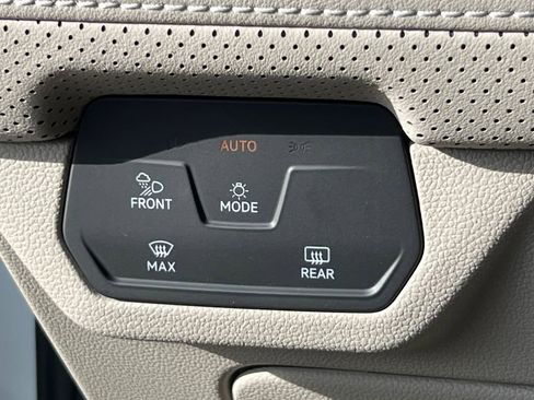 New 2026 Volkswagen Atlas SE image 30