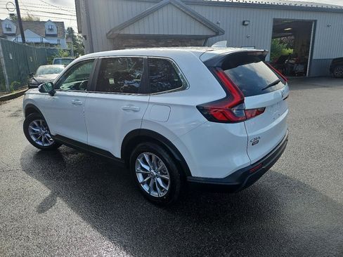Used 2024 Honda CR-V EX image 5