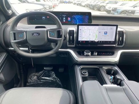 New 2026 Ford Expedition Max Platinum AWD/4WD image 6