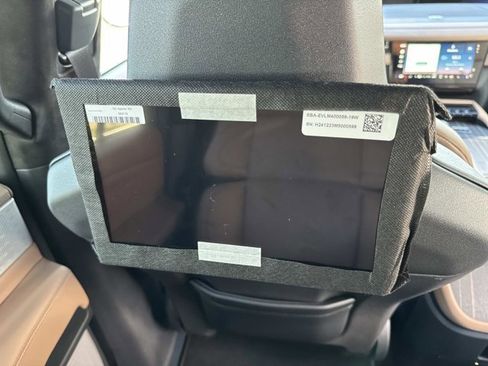 New 2025 Lincoln Navigator L Black Label image 24