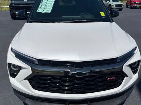 New 2026 Chevrolet TrailBlazer RS w/ Convenience Package FWD image 5