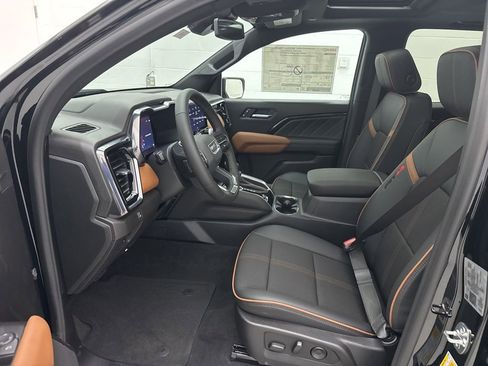 New 2026 GMC Canyon AT4 w/ Technology Plus Package AWD/4WD image 14