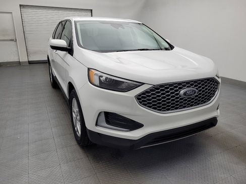 Used 2024 Ford Edge SEL image 14