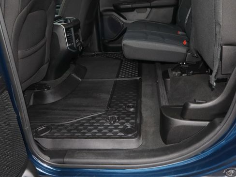 Used 2022 RAM 1500 Big Horn AWD/4WD image 21