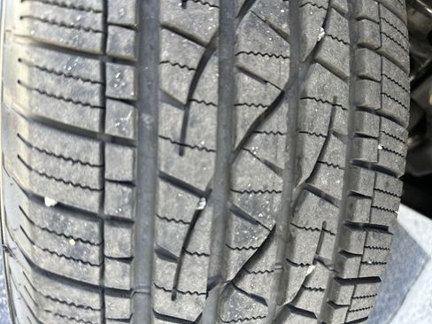 Used 2025 Toyota Tacoma SR5 image 9