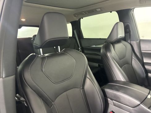 Used 2023 INFINITI QX60 Luxe w/ Vision Package AWD/4WD image 29