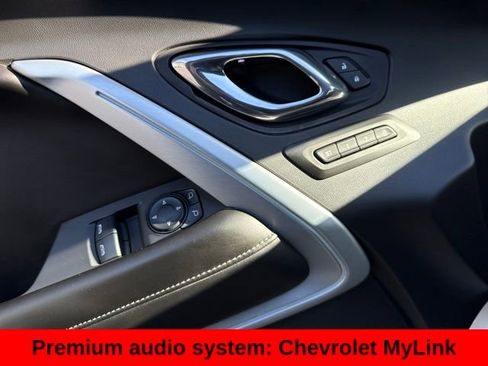 Used 2017 Chevrolet Camaro SS image 16