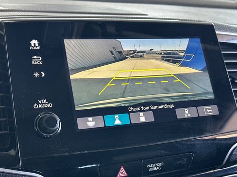 Used 2021 Honda Pilot Touring image 22
