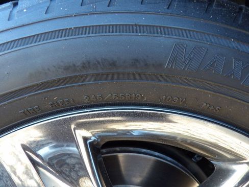 Used 2019 Toyota Highlander Limited Platinum image 32