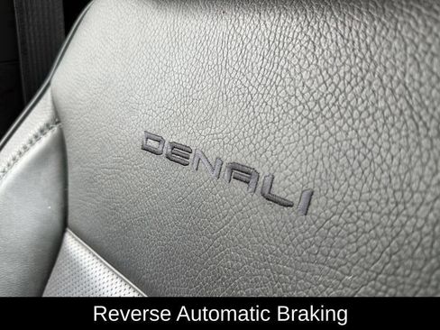 Used 2024 GMC Yukon XL Denali AWD/4WD image 23