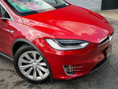 Used 2018 Tesla Model X 100D image 6