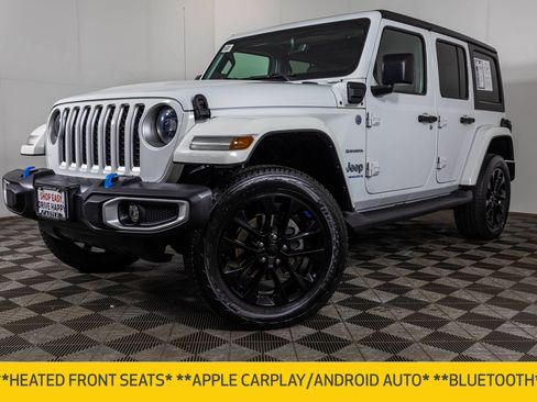Used 2023 Jeep Wrangler Unlimited Sahara w/ Cold Weather Group AWD/4WD image 2
