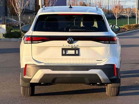 New 2026 Volkswagen Tiguan S AWD/4WD image 4