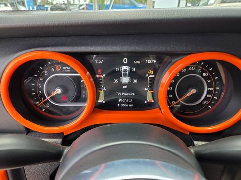 Used 2020 Jeep Gladiator Overland AWD/4WD image 33