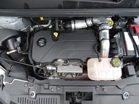 Used 2022 Buick Encore Preferred w/ Safety Package II image 24