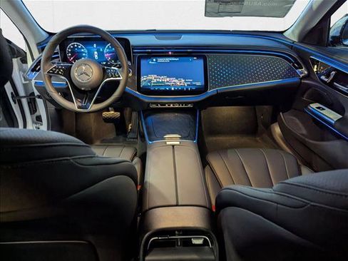 New 2026 Mercedes-Benz E 350 4MATIC Sedan image 14