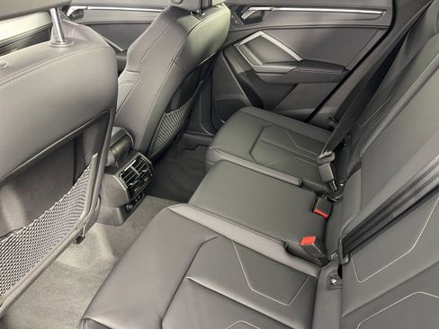 New 2025 Audi Q3 2.0T Premium image 35