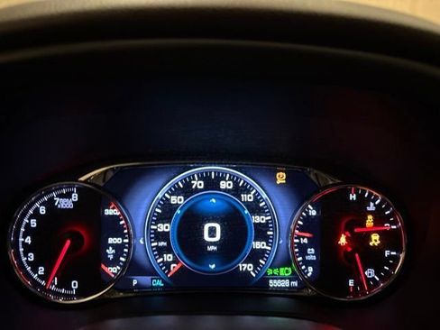 Used 2019 GMC Acadia Denali w/ Technology Package AWD/4WD image 15