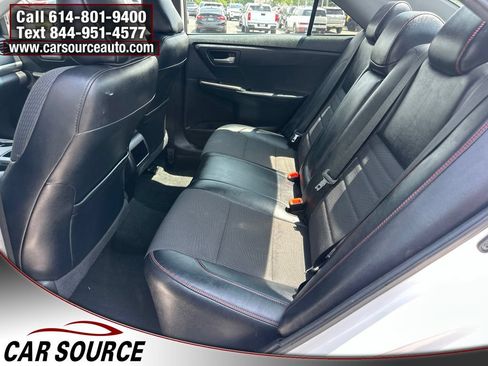 Used 2017 Toyota Camry SE FWD image 10