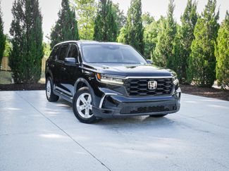 Used 2023 Honda Pilot LX video 2