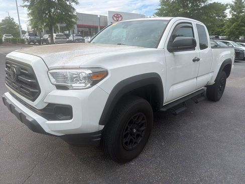 Used 2019 Toyota Tacoma SR w/ SX Package AWD/4WD image 1
