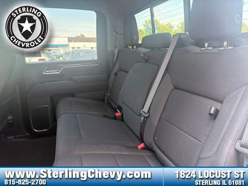 Used 2026 Chevrolet Silverado 2500 LT w/ Z71 Chrome Sport Edition AWD/4WD image 15