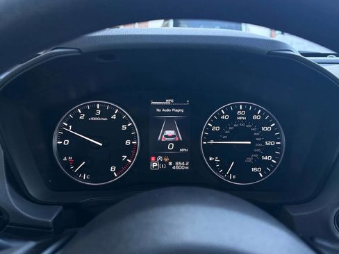 Used 2025 Subaru Crosstrek 2.0i Premium image 7