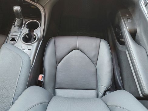 Used 2024 Toyota Camry XSE image 13