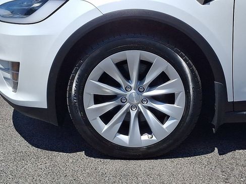 Used 2019 Tesla Model X Long Range AWD/4WD image 10