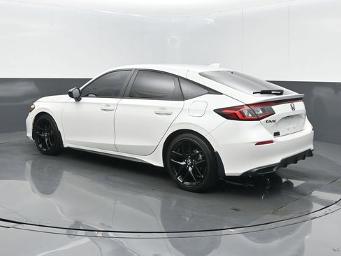 Certified 2025 Honda Civic Sport image 16