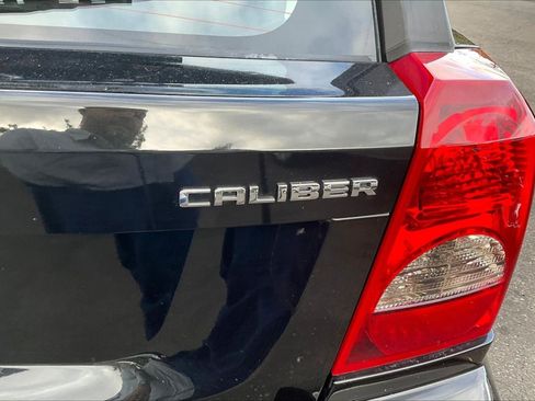 Used 2010 Dodge Caliber Mainstreet FWD image 23