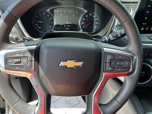 Used 2023 Chevrolet Blazer LT w/ Convenience Package FWD image 16