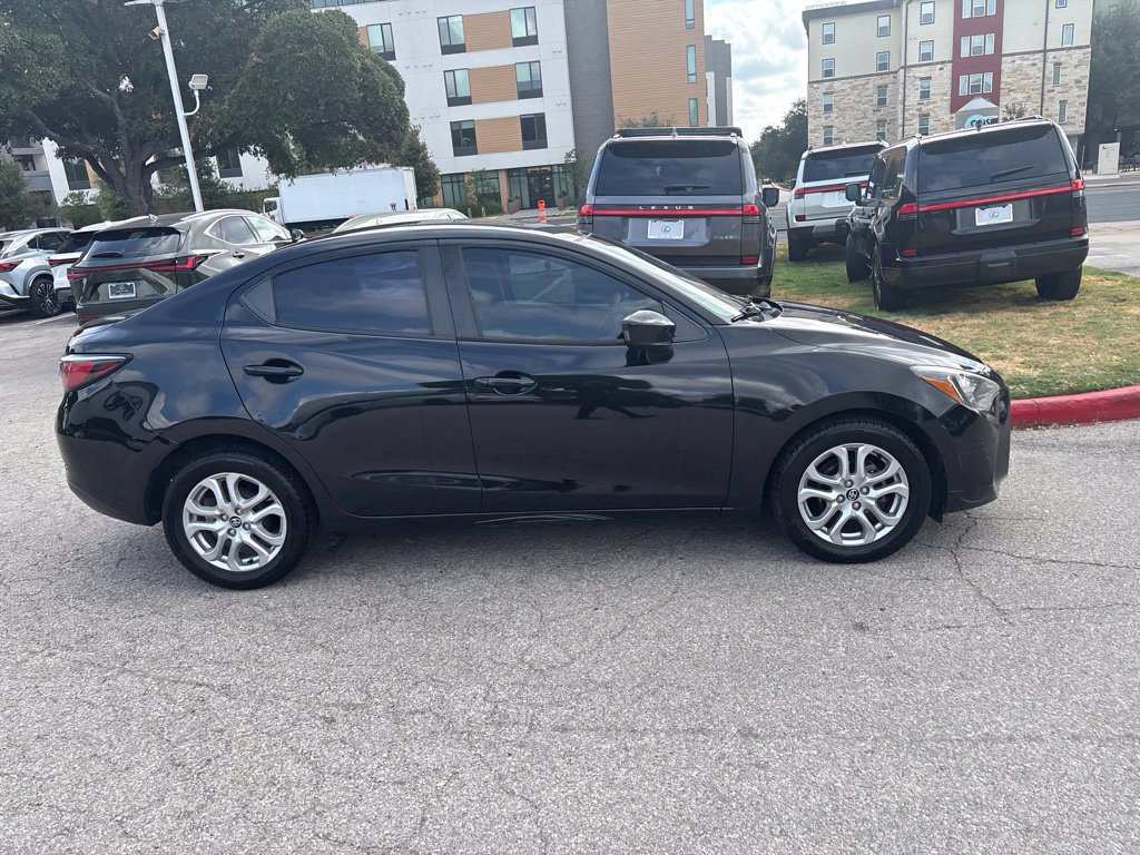 Used 2017 Toyota Yaris iA FWD image 6