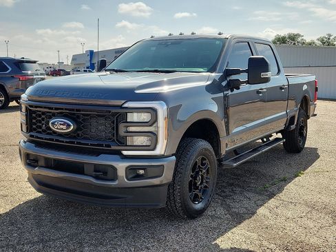 Used 2025 Ford F250 XL w/ STX Appearance Package AWD/4WD image 1