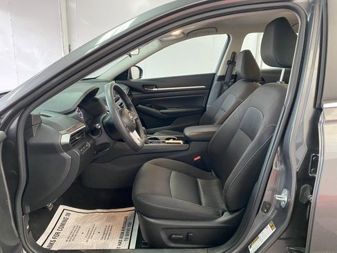 Used 2023 Nissan Altima 2.5 SV image 19