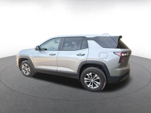 Used 2025 Chevrolet Equinox LT image 9