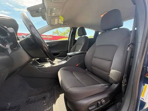 Used 2022 Chevrolet Malibu LT FWD image 19