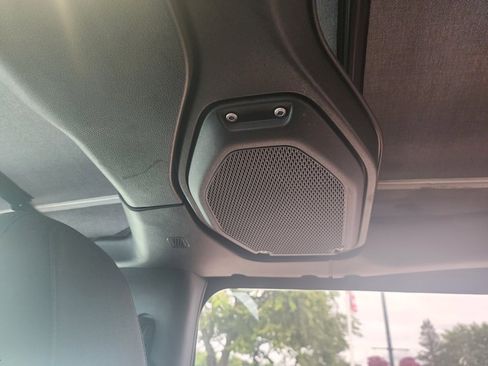 Used 2023 Jeep Wrangler Sport image 14