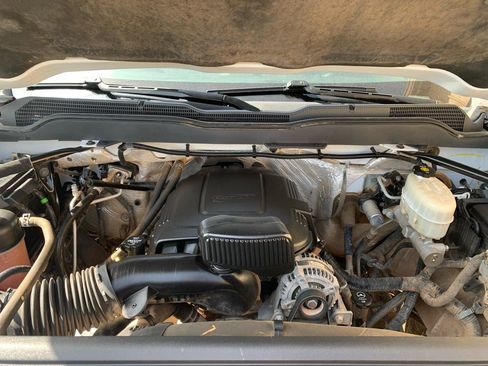 Used 2017 Chevrolet Silverado 3500 W/T w/ WT Convenience Package RWD image 9