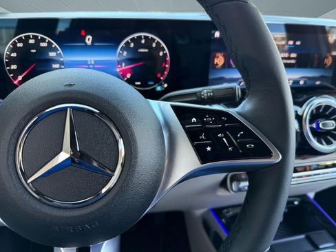 Certified 2026 Mercedes-Benz GLB 250 image 24