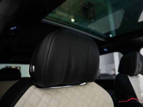 Used 2022 Bentley Bentayga Speed image 48