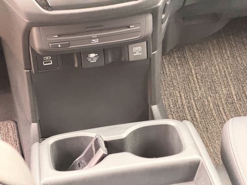 Used 2023 Honda Odyssey Touring image 26