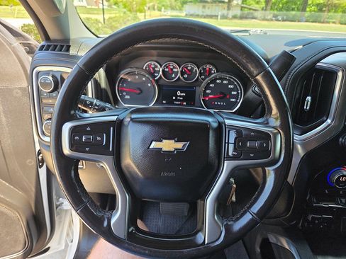 Used 2022 Chevrolet Silverado 2500 LT w/ Fleet Comfort Package image 17