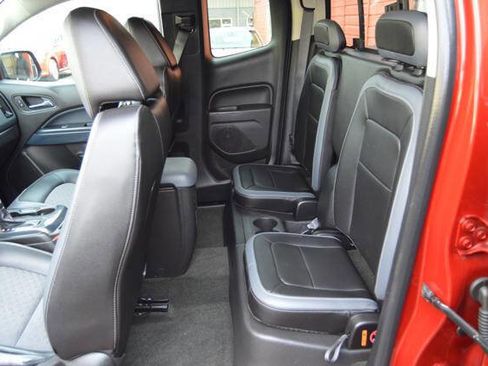 Used 2015 Chevrolet Colorado Z71 image 40